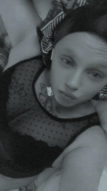 Juicy, 40  female escort, Greenville