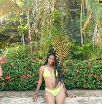 yeny, 22  female escort, Greenville