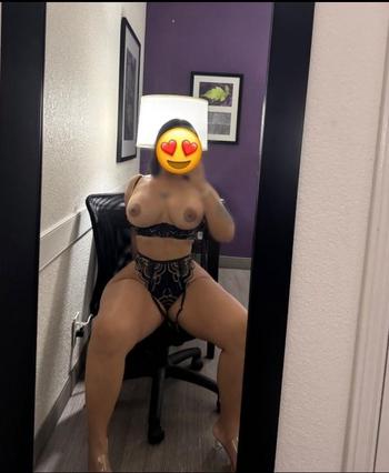 yailin, 26  female escort, Greenville